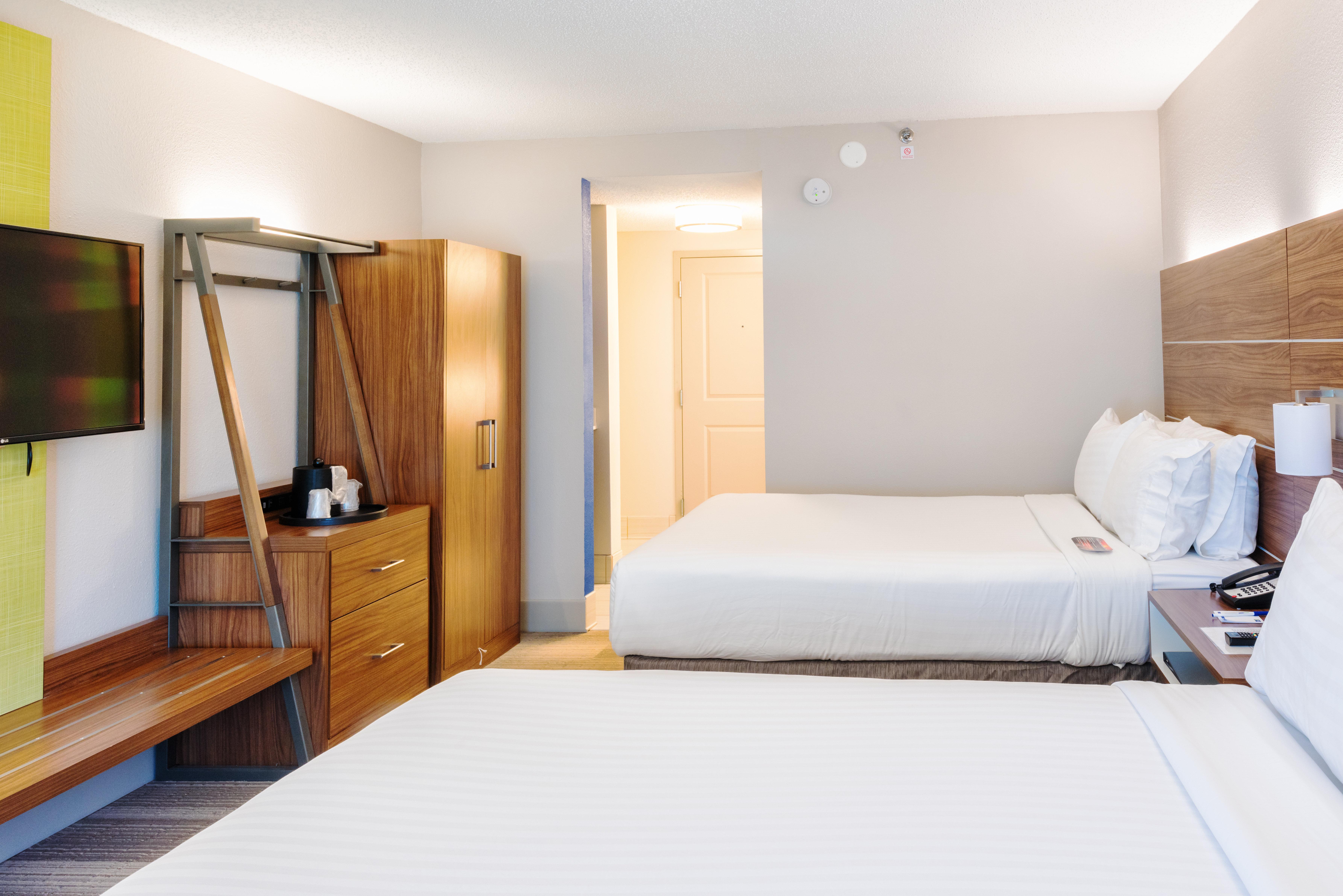 Holiday Inn Express Charleston Us Highway 17 & I-526 By Ihg Екстериор снимка