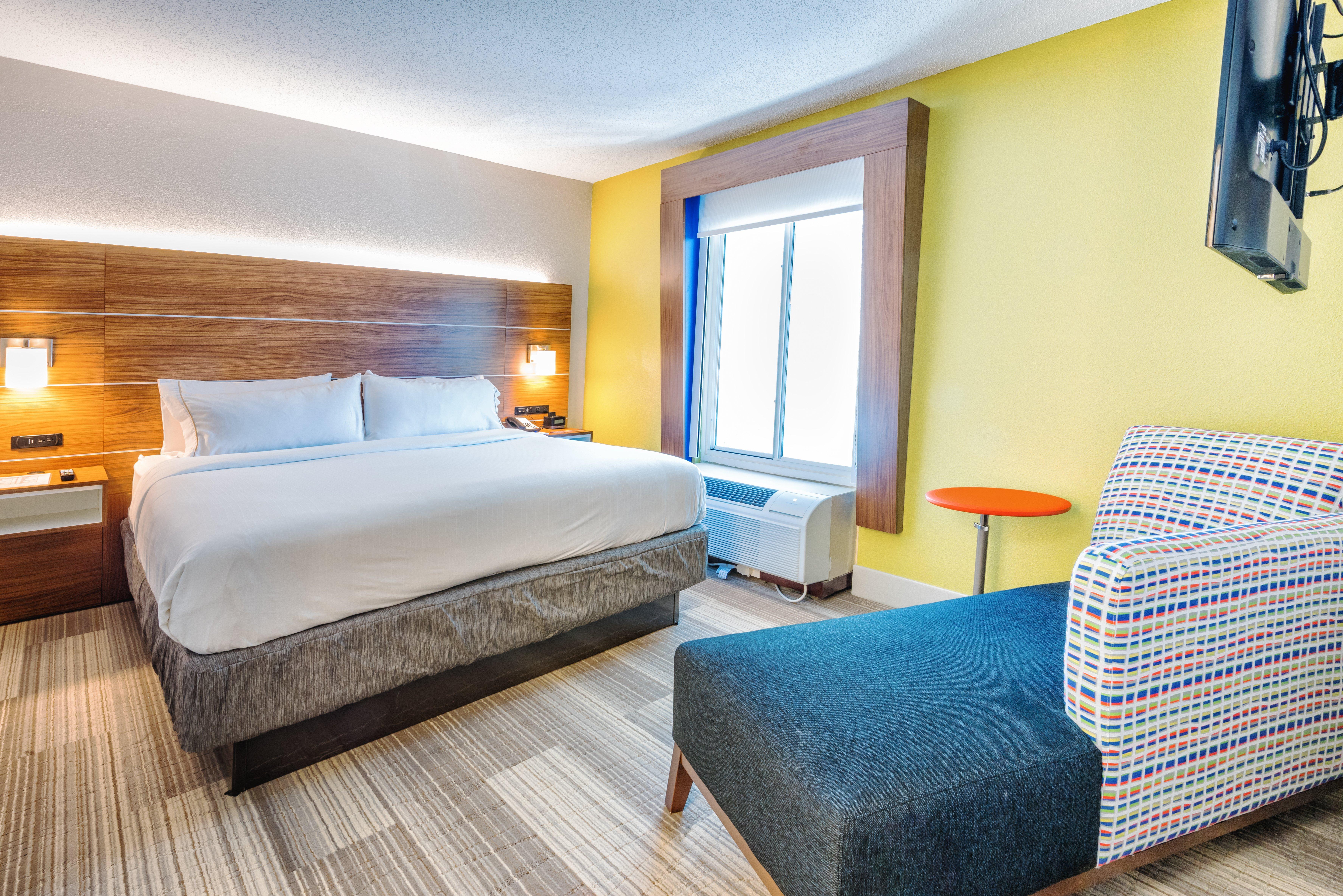 Holiday Inn Express Charleston Us Highway 17 & I-526 By Ihg Екстериор снимка