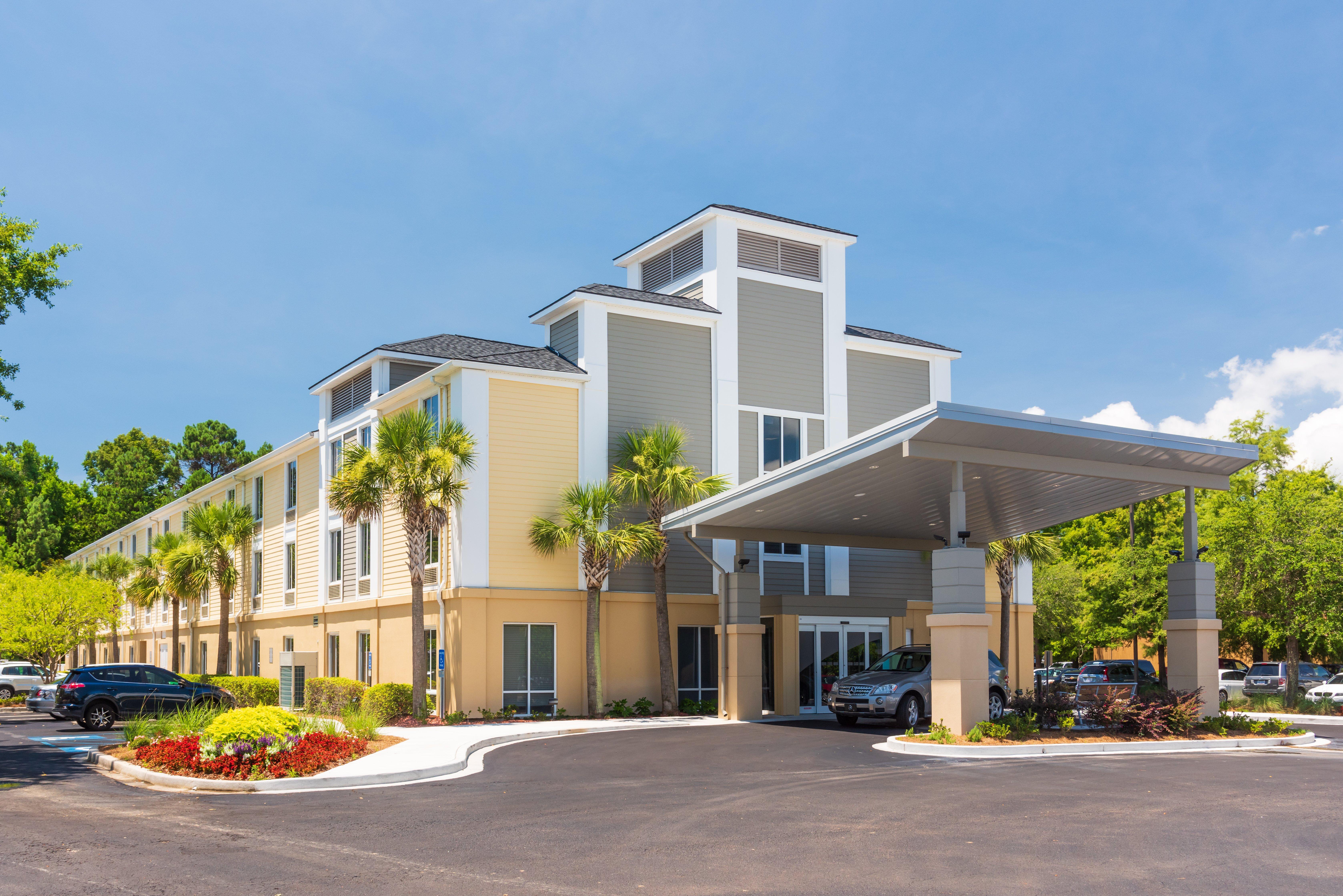 Holiday Inn Express Charleston Us Highway 17 & I-526 By Ihg Екстериор снимка