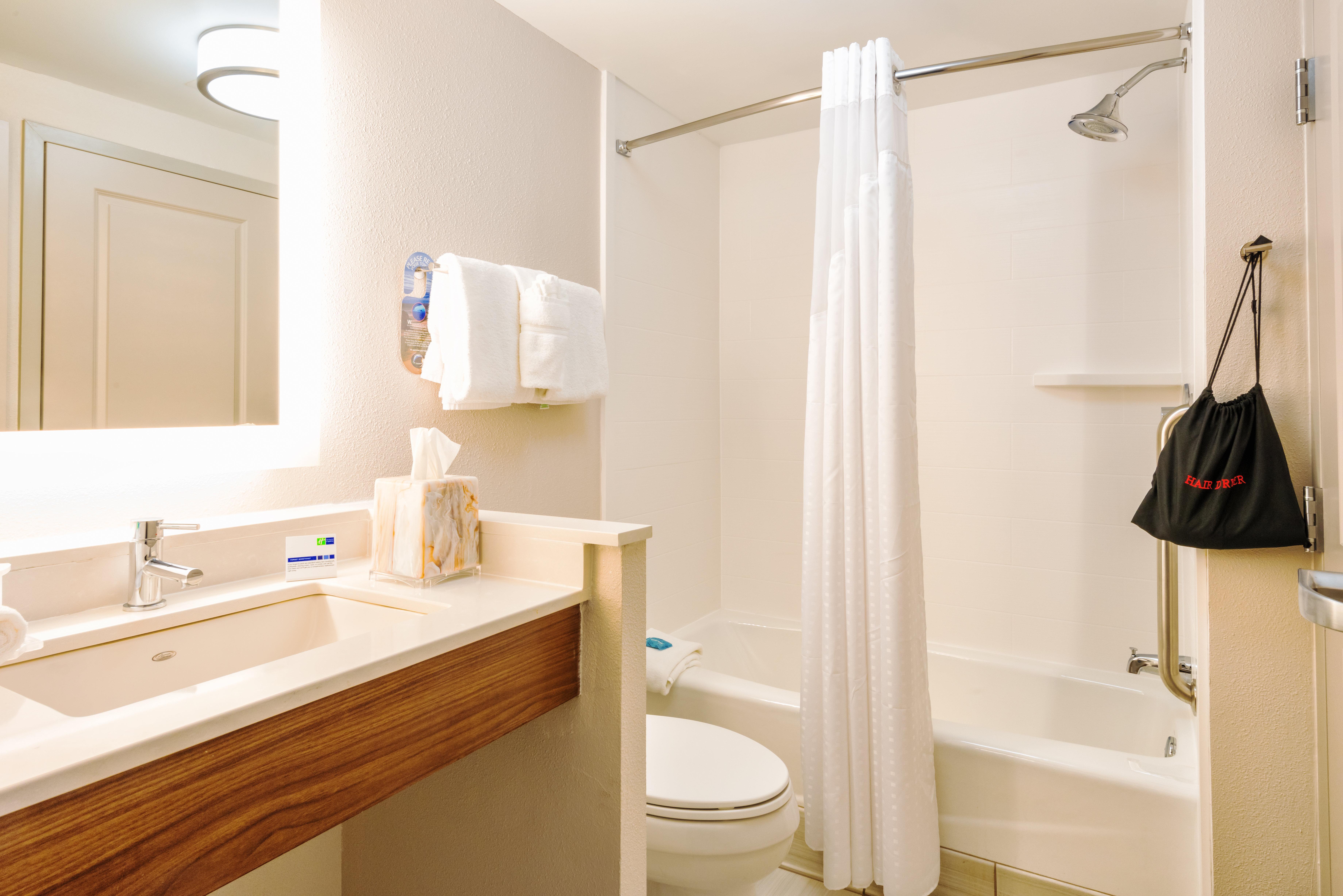 Holiday Inn Express Charleston Us Highway 17 & I-526 By Ihg Екстериор снимка