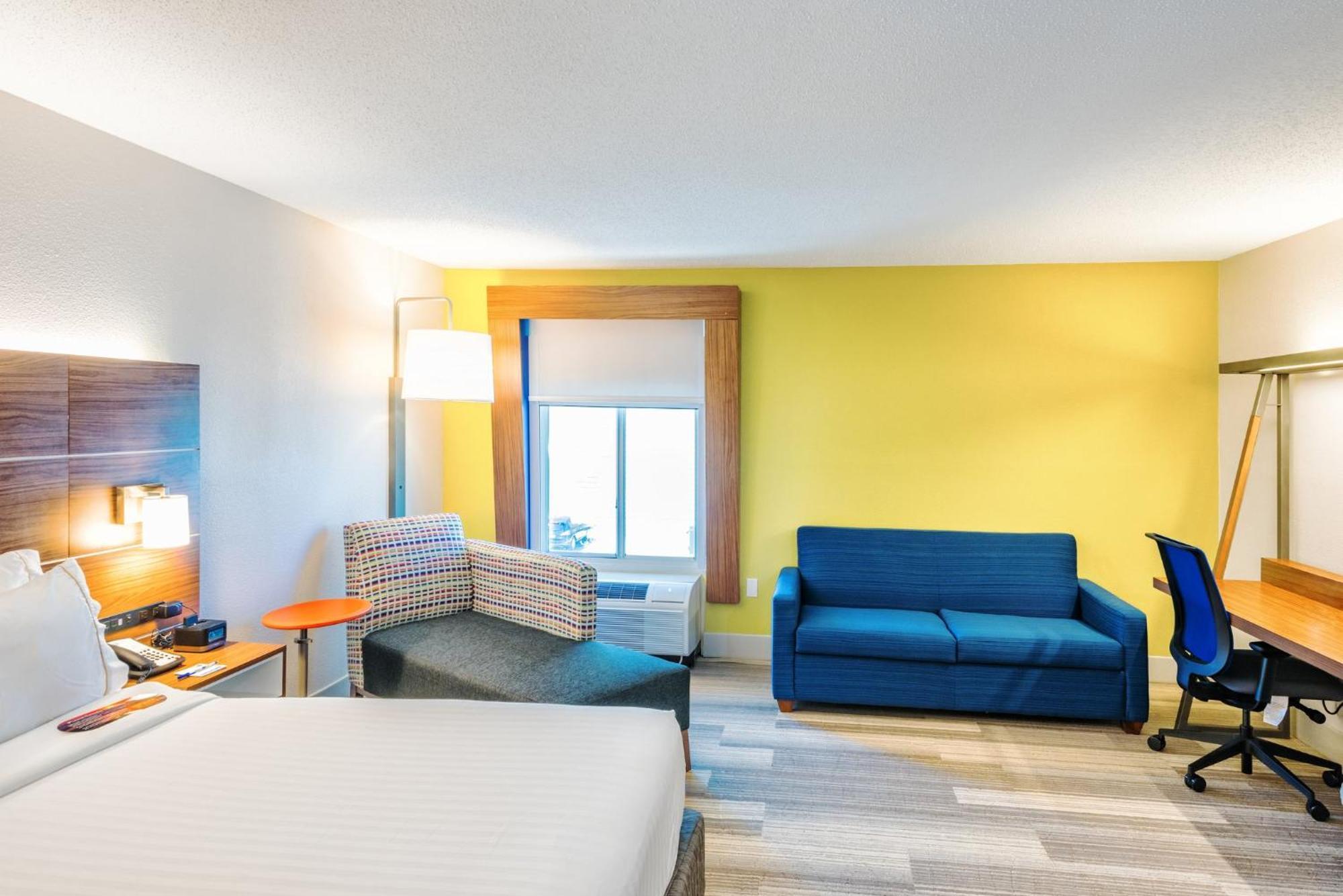 Holiday Inn Express Charleston Us Highway 17 & I-526 By Ihg Екстериор снимка