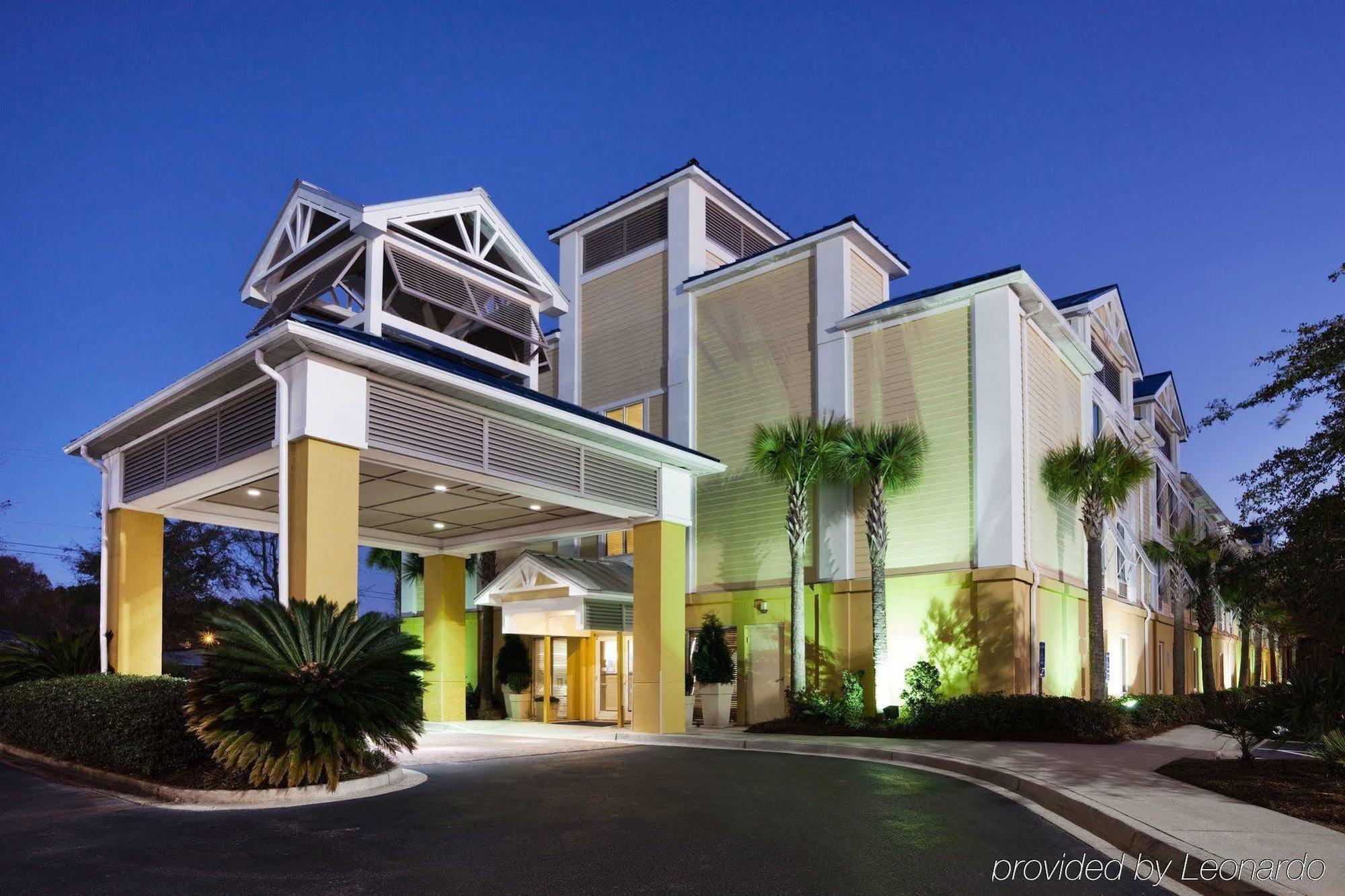 Holiday Inn Express Charleston Us Highway 17 & I-526 By Ihg Екстериор снимка