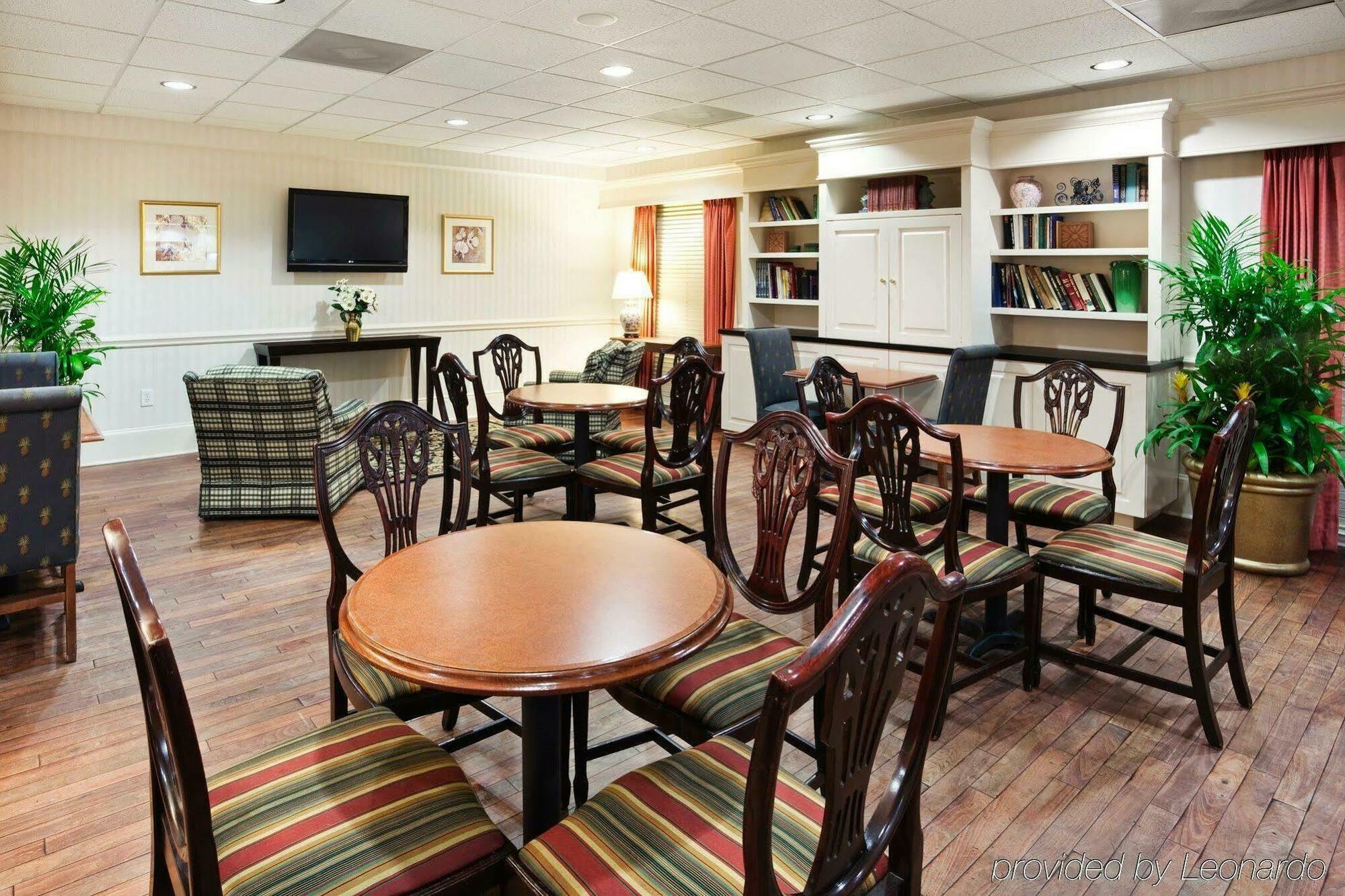 Holiday Inn Express Charleston Us Highway 17 & I-526 By Ihg Екстериор снимка