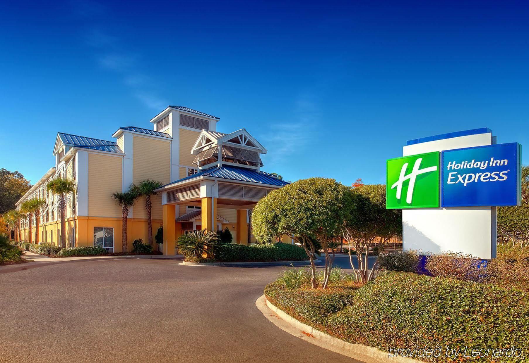 Holiday Inn Express Charleston Us Highway 17 & I-526 By Ihg Екстериор снимка